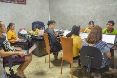 ผู้เข้าอบรมตั้งใจศึกษาการใช้งานระบบ